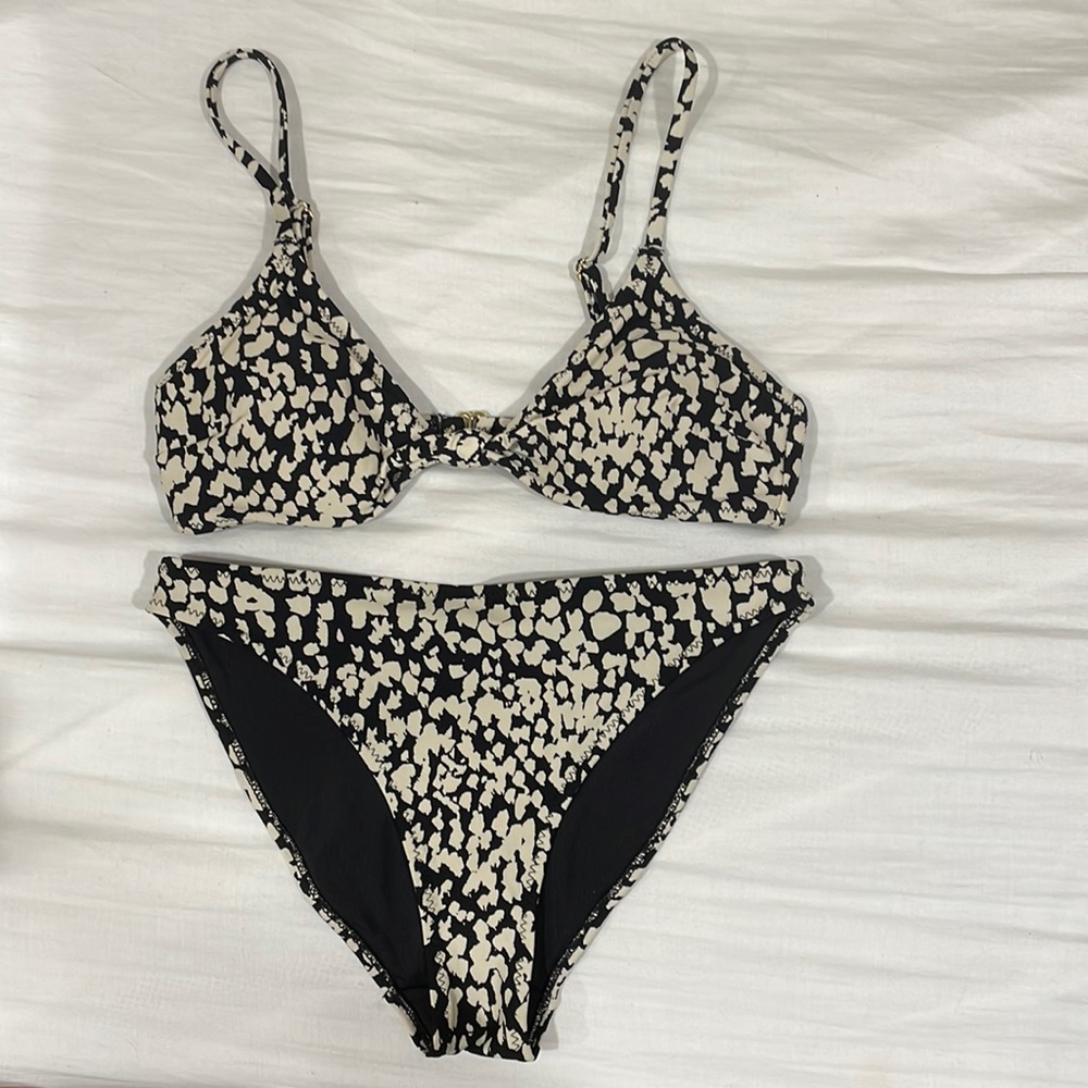 Black and white spotted H&M bikini swimsuit Size XS